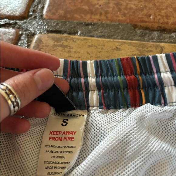 tripes hybrid men’s swim shorts 5 inch inseam - Picture 3 of 4